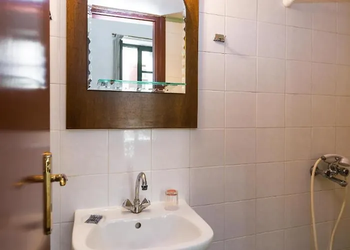 Ink House Of Europe Hotel 2*