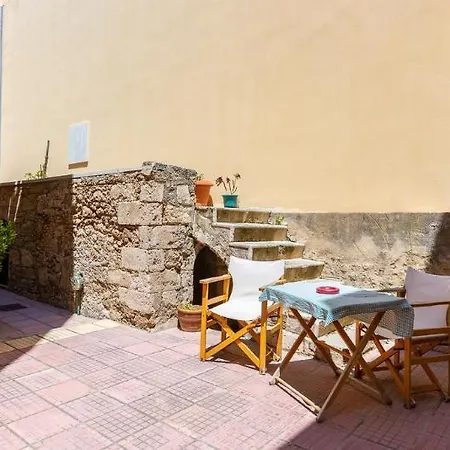 Ink House Of Europe Hotel